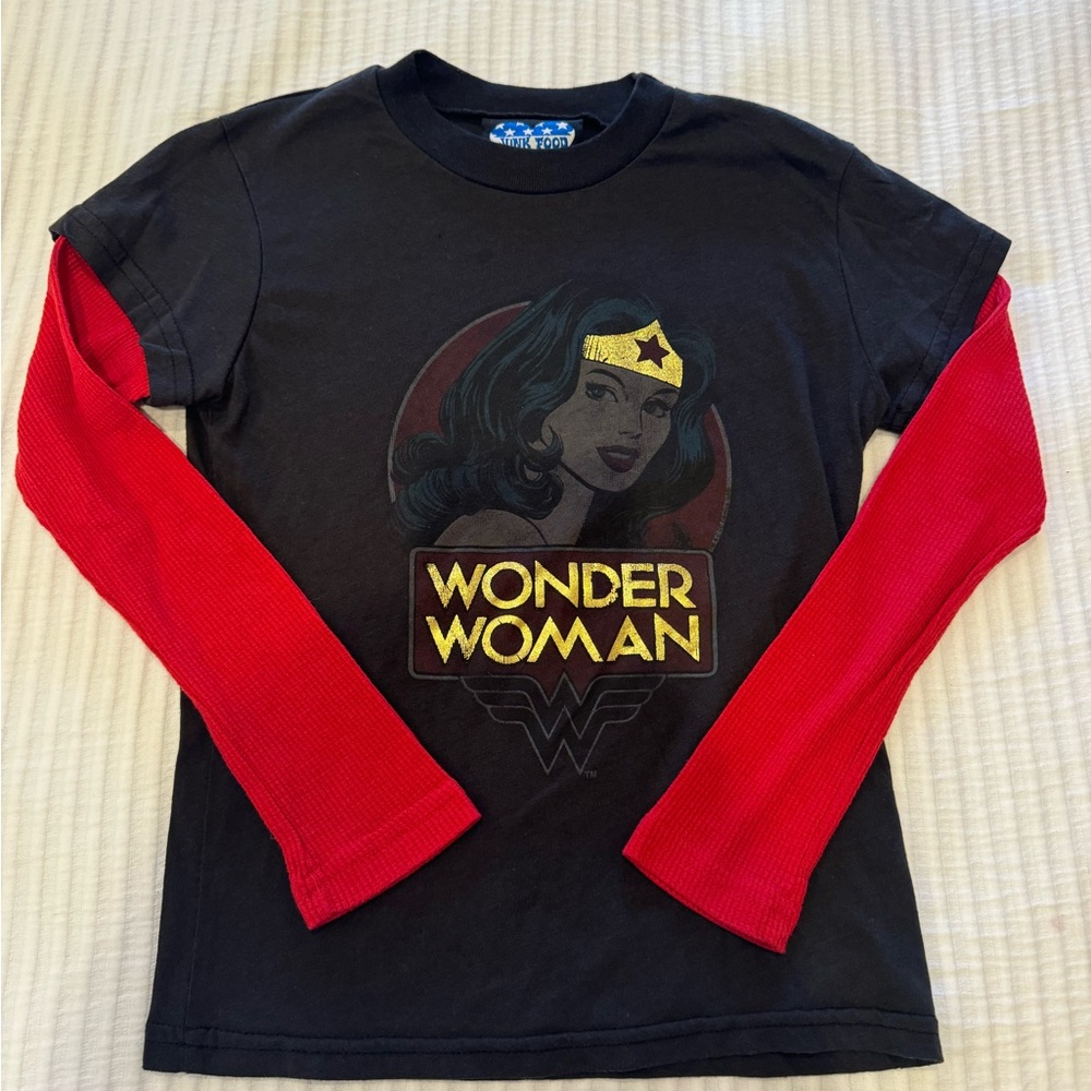Junk Food Girls Wonder Woman Black Long Sleeve Tee Shirt w/Red Thermal Sleeves